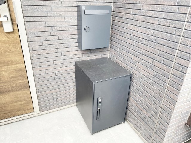 ファミーユメゾンのその他共用部分|郵便受けと宅配ボックス！
