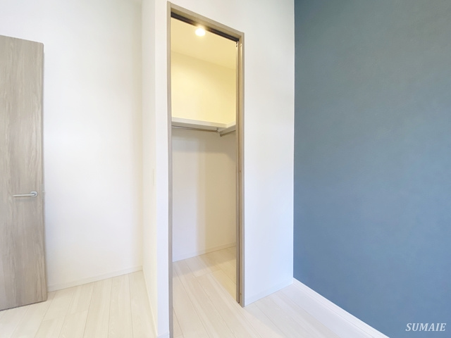 セレーノ大宮Bの収納|照明付きの収納です！