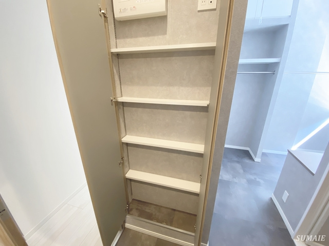 セレーノ大宮Bの収納|可動棚付きの収納！