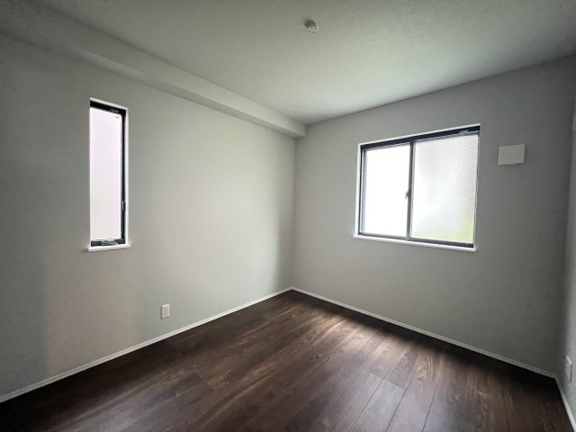 普通の建売住宅では物足りないアナタへ…【神奈川区三ツ沢中町】新築戸建の洋室|洋室です