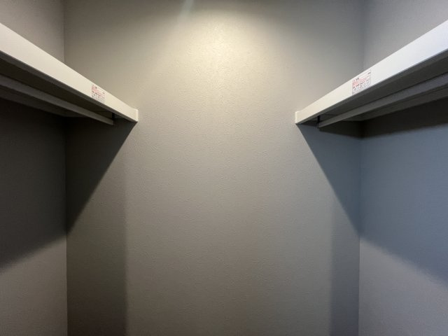 普通の建売住宅では物足りないアナタへ…【神奈川区三ツ沢中町】新築戸建の収納|ファミリークローク付きです