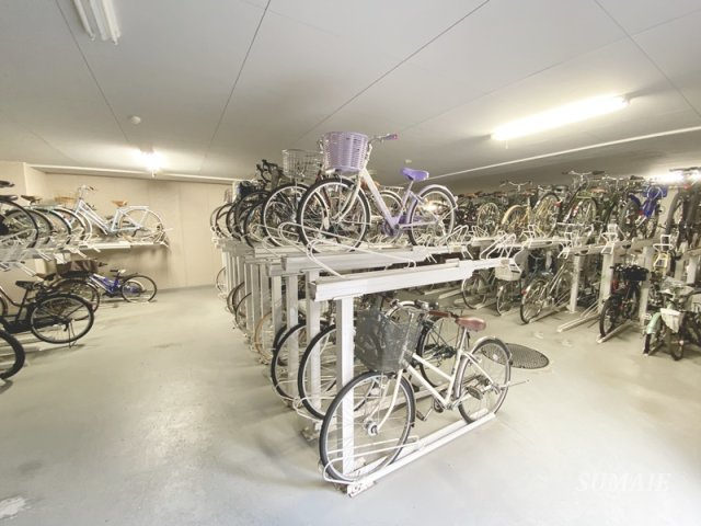 ＴＨＥ　ＯＭＩＹＡ　ＴＯＷＥＲＳのその他共用部分|駐輪場☆