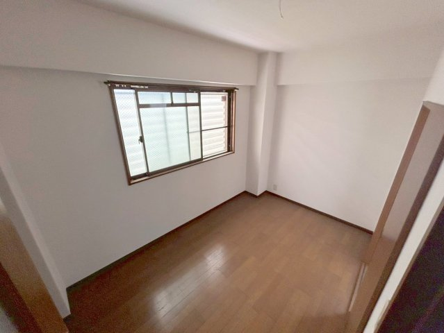 ユニヴェール新大阪の居間・リビング