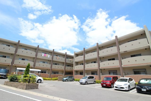 パストラルメゾン・グランの駐車場