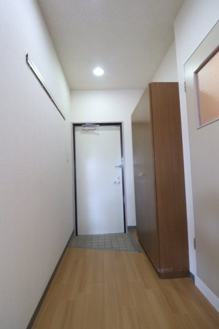 メゾン・ド・ツナキの玄関