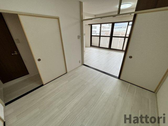 パークモダン新大阪の居間・リビング