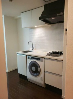 【キッチン】 | ラグジュアリーアパートメント東中野Ⅱ | 2口コンロのシステムキッチン。