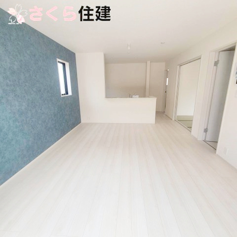 第1下野石橋　1号棟の居間・リビング|南向きの16帖のリビングになります