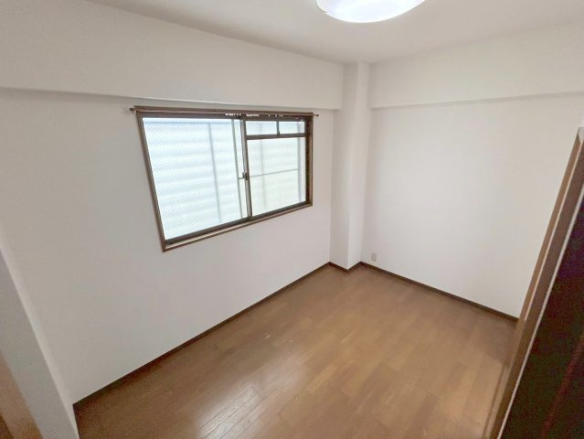 ユニヴェール新大阪の居間・リビング