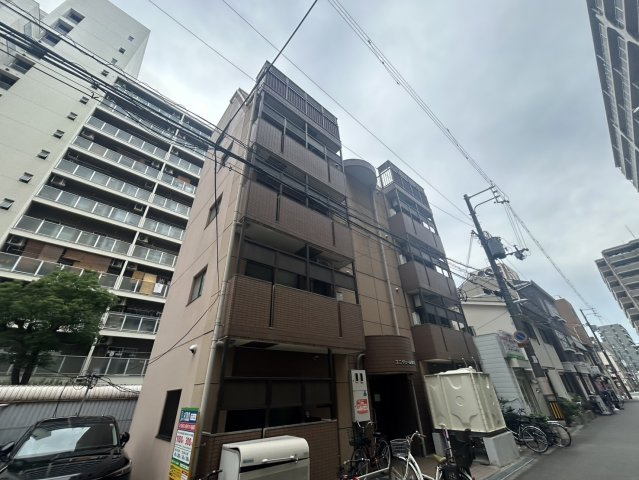 ユニヴェール新大阪の外観