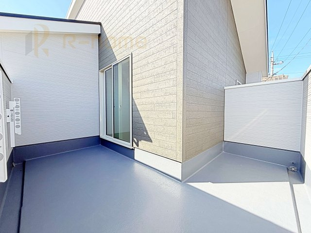 つくば市緑が丘第1期　新築戸建て　1号棟のバルコニー|お布団やラグなどの大きな物も干しやすい広々としたバルコニー！