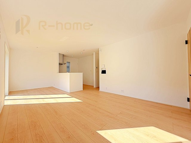 つくば市緑が丘第1期　新築戸建て　1号棟の居間・リビング|広々としたLDK♪充分な広さがあり、ご家族でインテリアのレイアウトを考えるのも楽しみですね！