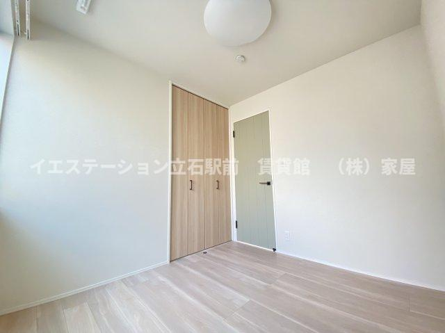 クイーンズテラスの洋室|※室内エアコンあり(手配中)※