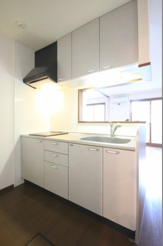 エスペランサ二見　A棟のキッチン|※お部屋により仕様が異なる可能性があります。