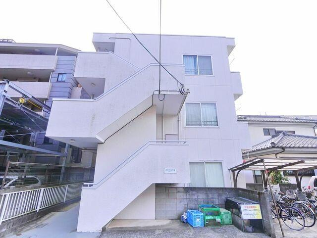 多摩市山王下1丁目のマンションの画像