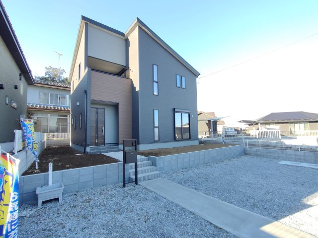 【Livele Garden】　古河市東諸川　第２　全1邸の外観|ファミリークローゼット、キッチンパントリー付きの収納豊富な間取りです♪
2025年12月撮影