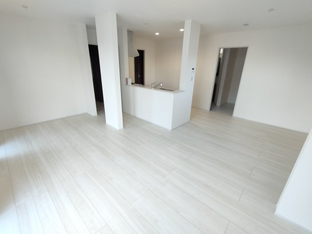 【Livele Garden】　古河市東諸川　第２　全1邸の前面道路含む現地写真|カースペース並列3台駐車可能！
2025年12月撮影