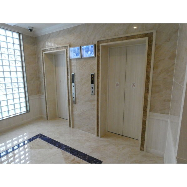 グランカーサ新大阪SOUTHのエントランス