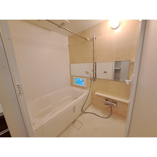 グランカーサ新大阪SOUTHの浴室