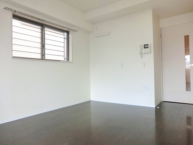 アルファスイート浦和本太フレストの洋室