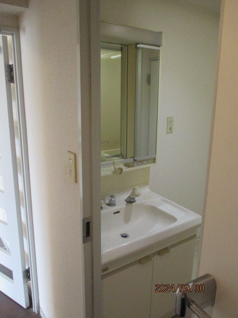 ジュネパレス藤沢の洗面所