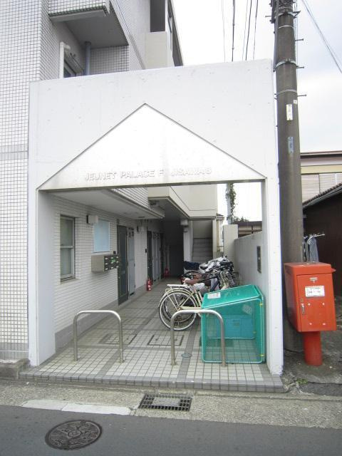 ジュネパレス藤沢のエントランス|物件入り口です