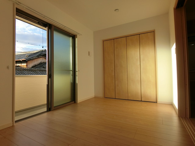 レークコートの洋室