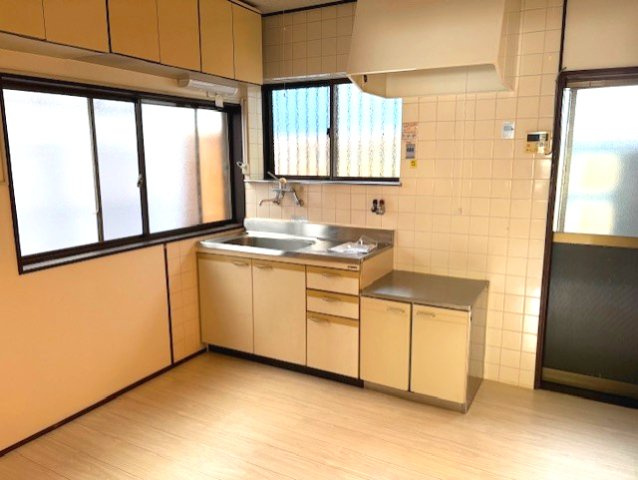 常松町２丁目戸建のキッチン|キッチンでお料理をお楽しみください