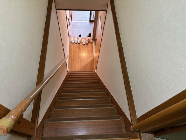 常松町２丁目戸建のその他|階段です