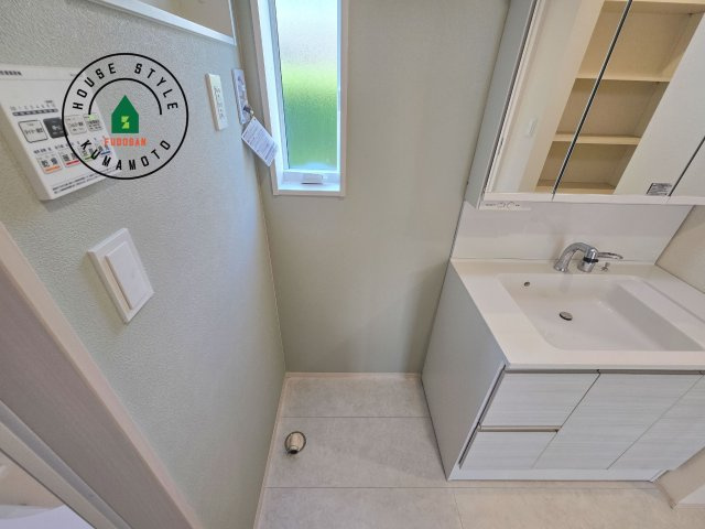 熊本市南区良町3丁目第1-2棟（1号棟）のランドリースペース|ランドリースペースとなります。広々して有効的にご使用できます。 