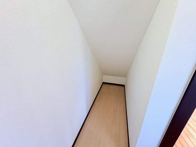 読谷村高志保1249-9中古戸建ての収納