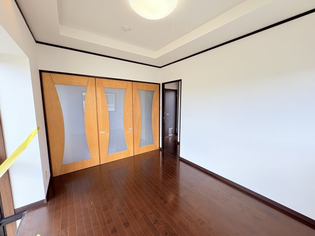 読谷村高志保1249-9中古戸建ての洋室