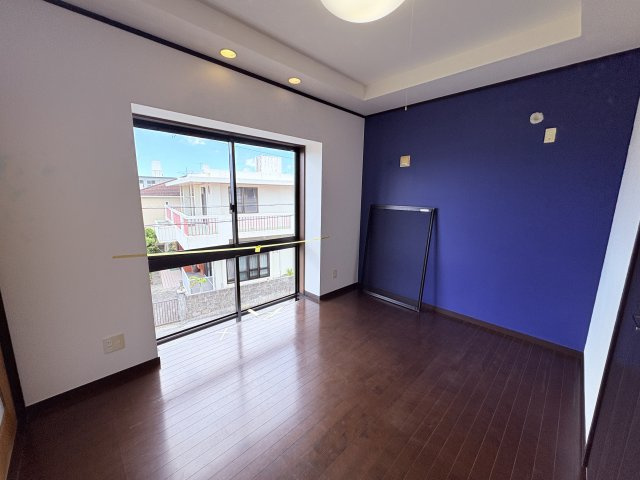 読谷村高志保1249-9中古戸建ての洋室