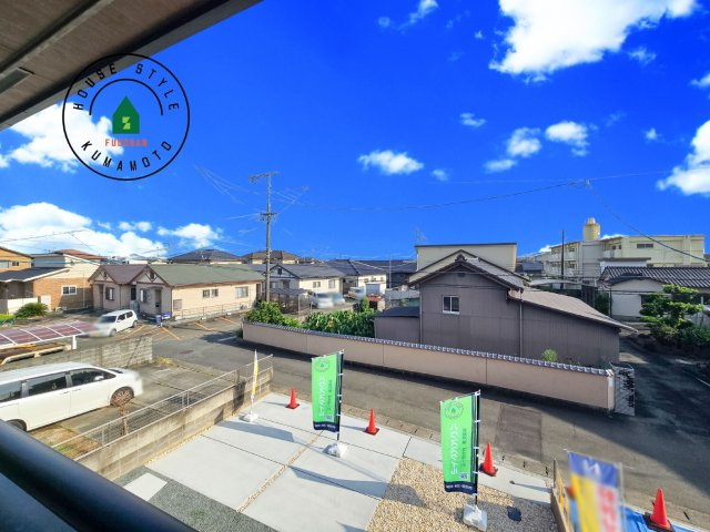 熊本市南区良町3丁目第1-2棟（2号棟）の展望|窓から緑が見える物件も魅力的です。