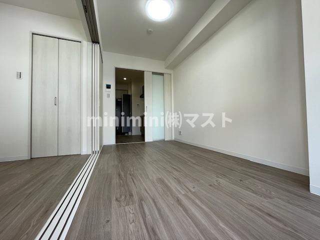 NU長居公園の居間・リビング