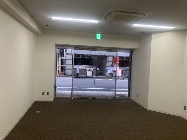 佑昌ビルの内装