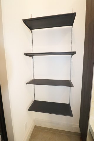 郡山市安積荒井２丁目　　　１号棟　　　安積第１小学校、安積中学区の内装