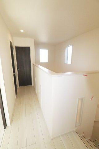 郡山市安積荒井２丁目　　　１号棟　　　安積第１小学校、安積中学区の洋室