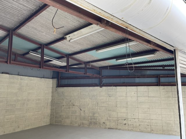 久々知三丁目256シャッター付きガレージ【管理番号：59】