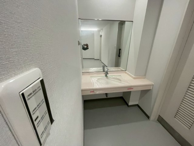 【洗面所】