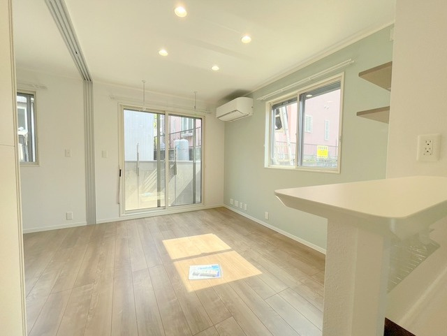 エルスト鶴ヶ峰の居間・リビング