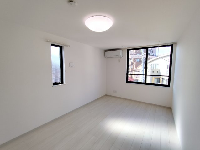 ミューズ新小岩の洋室