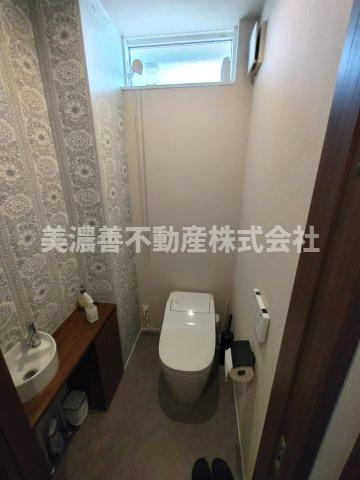 ６５８８９　岐阜市一日市場中古戸建てのトイレ|1階