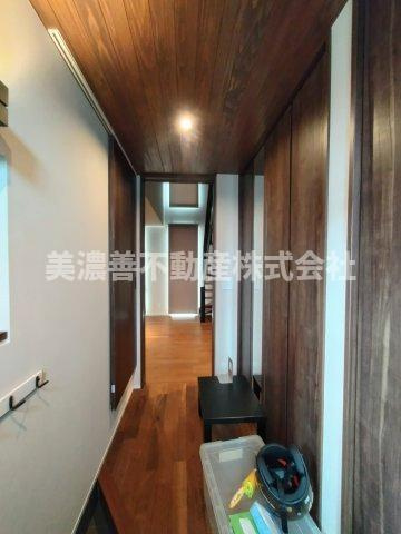 ６５８８９　岐阜市一日市場中古戸建てのその他|廊下