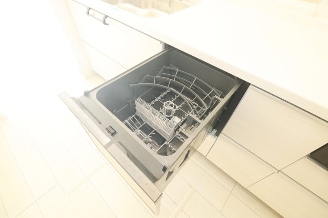 郡山市安積荒井２丁目　　　２号棟　　　安積第１小学校、安積中学区のキッチン