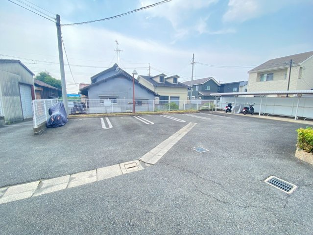 イノセント　エンジェルの駐車場