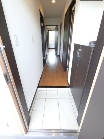 【玄関】 | グラン・ウッド　A