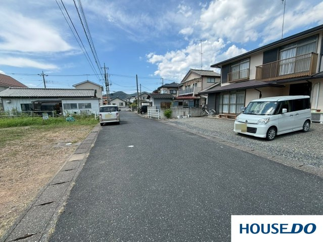 売土地　足利市大沼田の前面道路含む現地写真