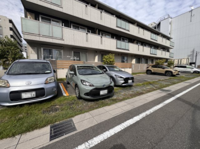 グレース洛西口Ａ棟の駐車場