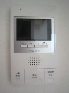 【セキュリティ】 | カイゼル | モニター付きインターホンで防犯面も安心です！